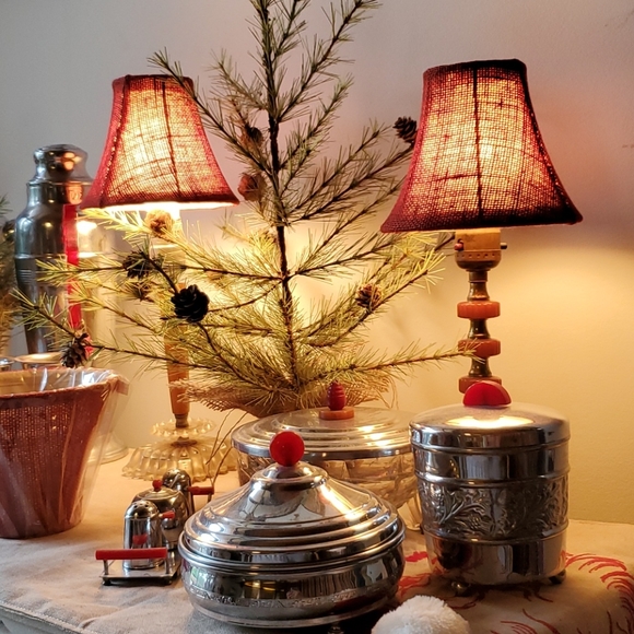 💥SOLD💥New 2 pair Red Burlap Lamp Shades - Picture 6 of 12